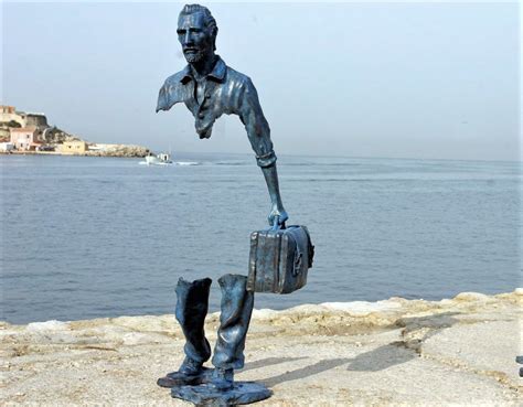 Les sculptures de Bruno Catalano à Venise Voyageurs de bronze et de