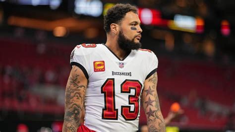 Mike Evans Injury Update Buccaneers Wr Suffers Hamstring Injury Vs