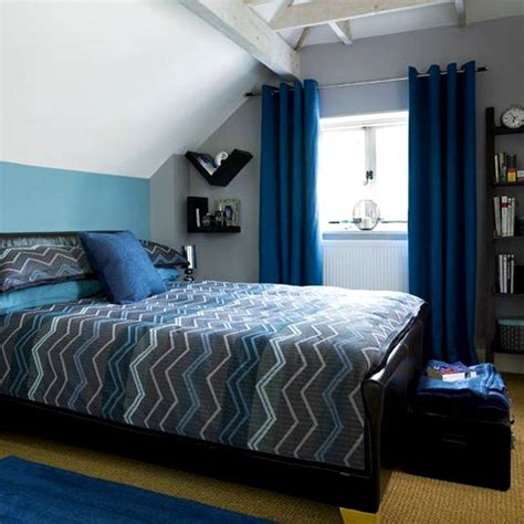 Синие шторы в спальне: стильные идеи для интерьера спальни