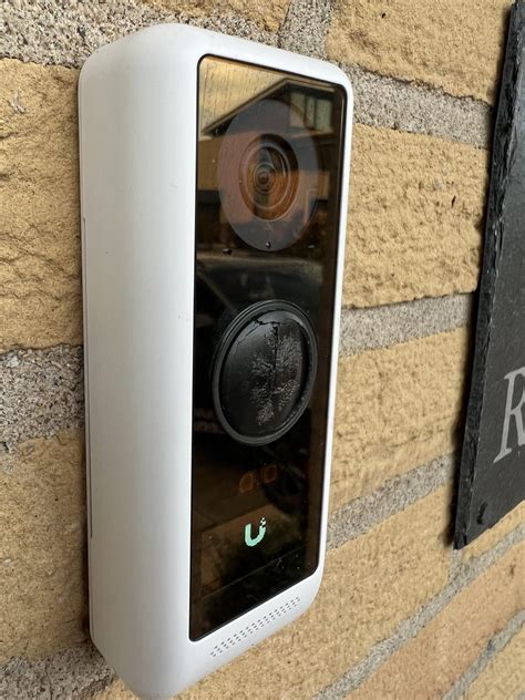 UniFi Doorbell Cracked / Disintegrated : r/Ubiquiti