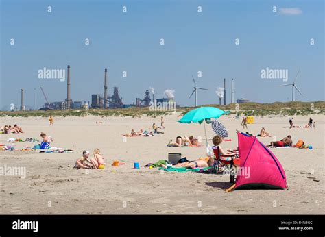 Holland beach Wijk aan Zee Velsen Noord Stock Photo - Alamy