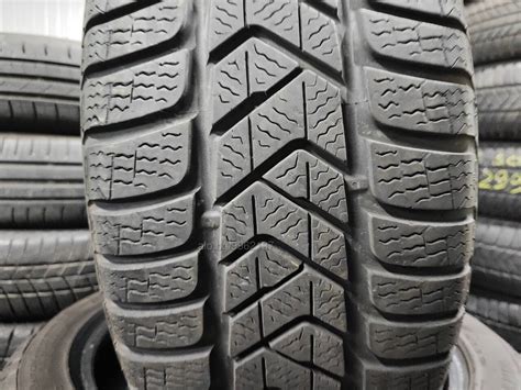 4бр. зимни гуми 205/50/17 Pirelli Гуми 4 бр. Pirelli 2017 г. Зимни гуми ...