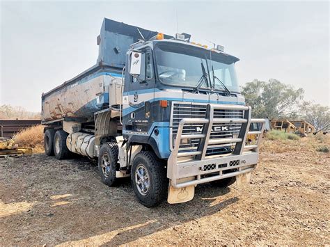 Mack Ultra Liner Mhr 8 Wheeler Tipper For Sale