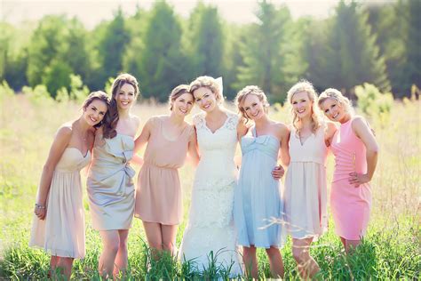 group of women, dress, women, standing, women outdoors, strapless dress, HD Wallpaper | Rare Gallery