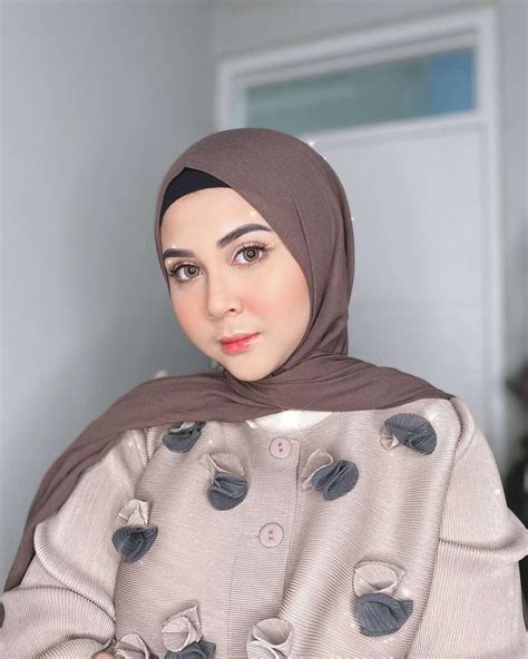 Potret Kesha Ratuliu Yang Semakin Cantik Setelah Mantap Berhijab