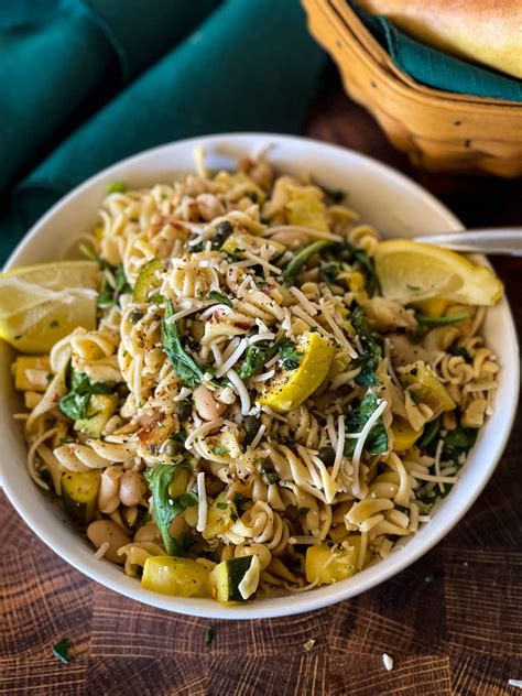 Summer Squash Pasta With Lemony Garlic Sauce Veggie Fun Kitchen