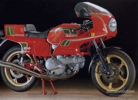 Review Of Ducati 600 Sl Pantah 1982 Pictures Live Photos