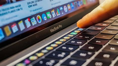 Touchbar Macbook Pro Para Qu Sirve Youtube