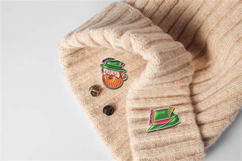 Premium Psd Trendy Hat With Pins Mockup