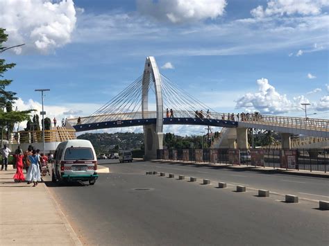 Taswira Za Daraja La Samaki Jirani Ya Rock City Mall Jijini Mwanza