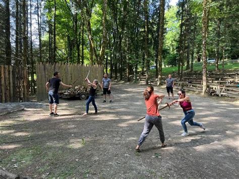 Terres de Haute Charente Spectacle au château de Peyras Charente