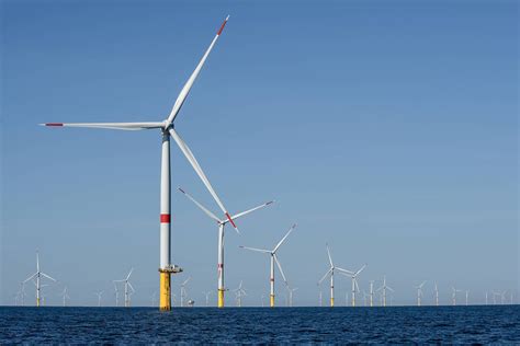 Le parc éolien marin de Saint Brieuc achevé les 62 éoliennes