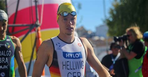 Triathlon Hellwig Gewinnt Weltcup Rennen In Chengdu