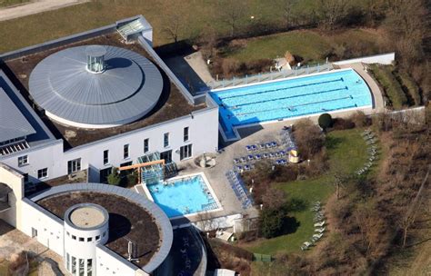 Bad Abbacher Kaiser Therme Druck nimmt zu Gerüchte um Bezirks