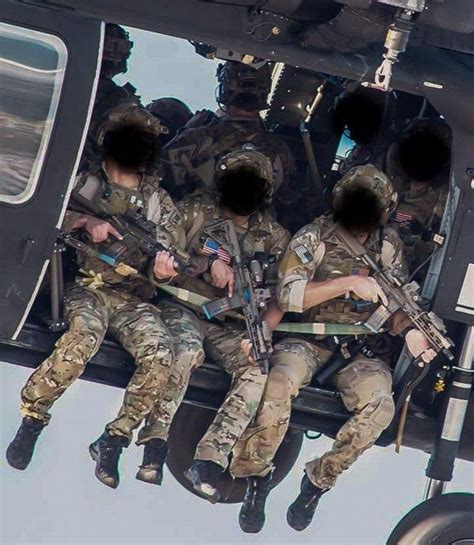 Delta Force operators spotted on a helicopter, 2014-2015. [600 x 691 ...