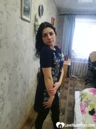 Brunette Loves Her New Buttplug Inside Of Her Pics Xhamster