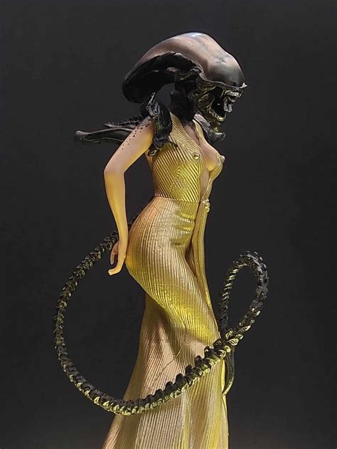 Xenomorph Sexy Alien Marilyn Monroe Model Figurine Replica Hr Giger