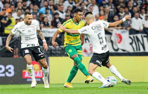 Revela O Do Corinthians Wesley Possui Alto N Mero De Dribles Certos