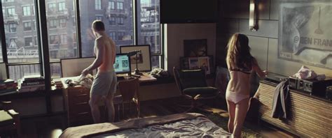 Naked Mila Kunis In Friends With Benefits