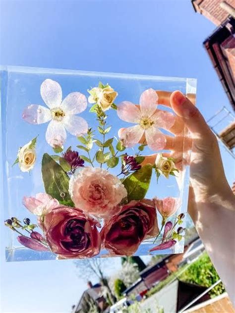 Diy Resin Flowers Paper Flowers Diy Epoxy Resin Crafts Diy Resin Art