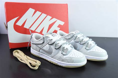 耐克nike Dunk Low 龙年限定玲珑银灰sb低帮休闲滑板鞋纯原版本 货号：dv0833 100 莆田纯原鞋社区