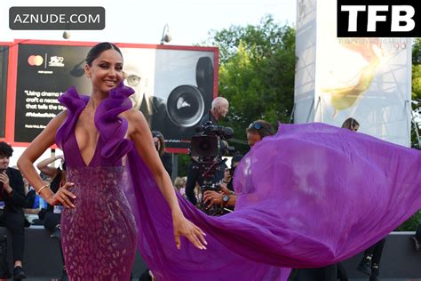 Patricia Gloria Contreras Sexy Seen Flaunting Her Hot Figure On The Red Carpet At The Venice