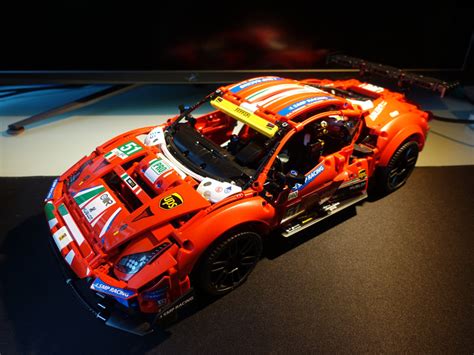 Review LEGO Technic 42125 Ferrari 488 GTE AF Corse 51