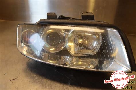 Frontlykt høyre halogen til Audi A4 2001 2004 Type II B6