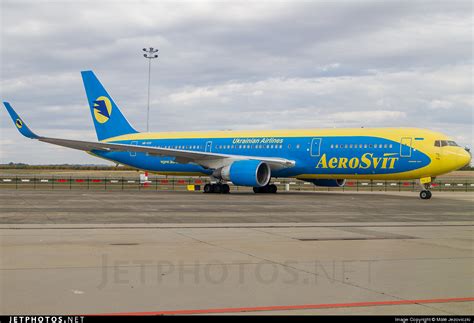 UR VVV Boeing 767 33A ER AeroSvit Ukrainian Airlines Máté