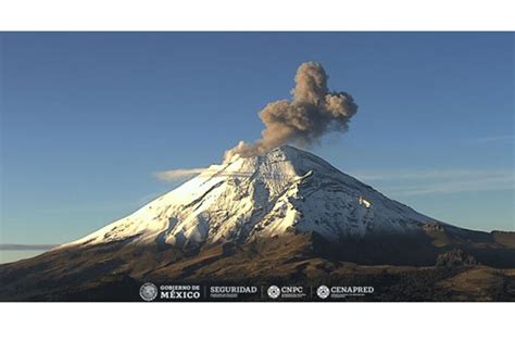 Presenta el volcán Popocatépetl 94 exhalaciones dos explosiones un