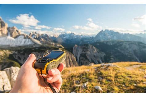 How To Use A Handheld Gps For Hiking Up In The Mountain