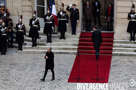 Borne Attal Passation Des Pouvoirs Par Cyril Bitton Photographie