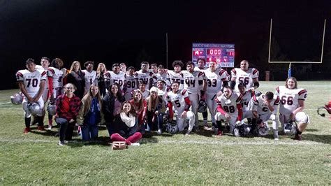 Waukomis Hs Softball Team Shows Support For Us Grant Hs Football Team