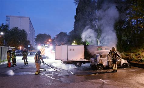 Anlagda bilbränder på von Lingens väg Rosengård i natt PPPress se