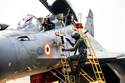 Independence Day 2020: A Look at IAF's Mighty Fighter Jet Fleet- Rafale ...