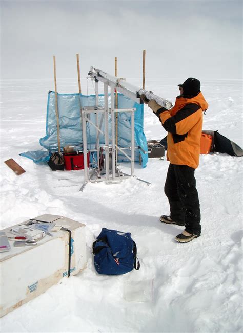 Drilling Ice Cores On The Gree Image Eurekalert Science News Releases