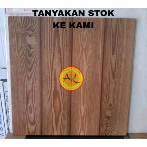 Jual Keramik Lantai Teras Garasi Kasar Matt 40x40 Motif Urat Serat Kayu