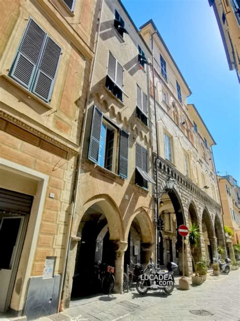 Lucadea I Palazzi Del Centro Storico Di Chiavari In Liguria