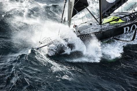 Hugo Boss Se Retire Et Alex Thomson Passe La Barre La Jeune