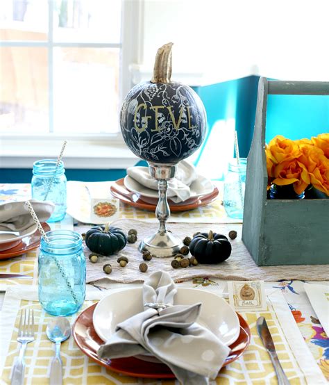 How to Layer a Thanksgiving Table - M Is for Mama