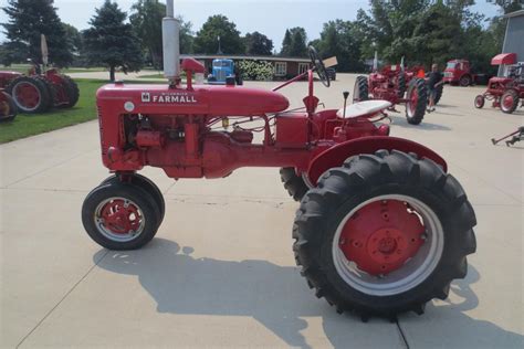 1947 Farmall B Tractor | Mark Ditlevson