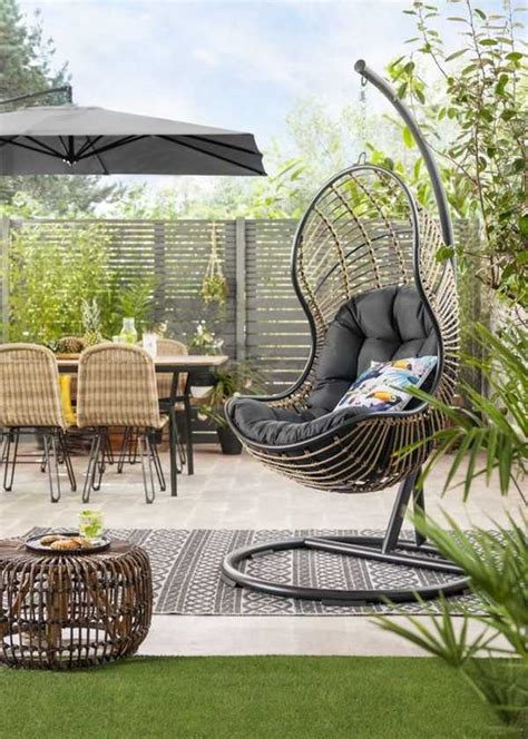 Садовые качели для отдыха на свежем воздухе | Живу за городом