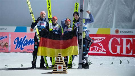 Zum F Nften Mal In Serie Wm Gold F R Deutsches Skisprung Mixed Team