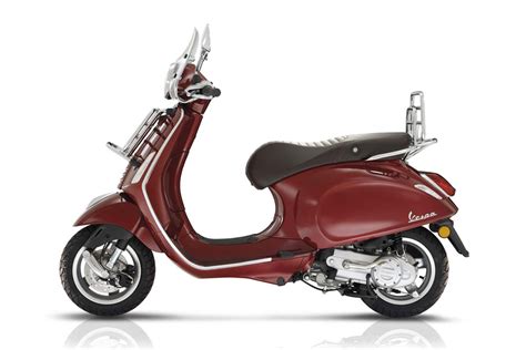 Vespa Primavera Touring Donker Rood Scooter Kopen Bij Central Scooters