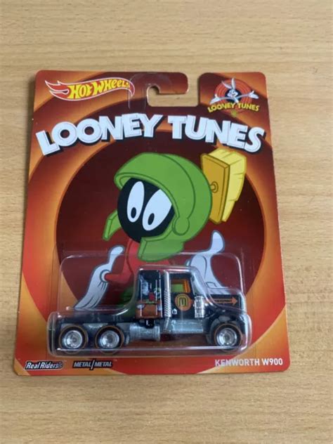 HOT WHEELS Looney Tunes KENWORTH W900 Carded 6 99 PicClick UK