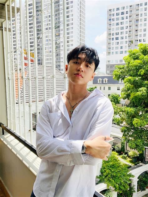 I M M T Hot Girl Hot Boy H Ng Kh Ng N I R N R N Tr N M Ng X H I B O D N Tr