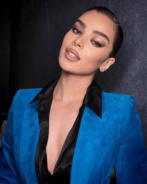 Hailee Steinfeld Tribeca Festival Storytellers Portraits June