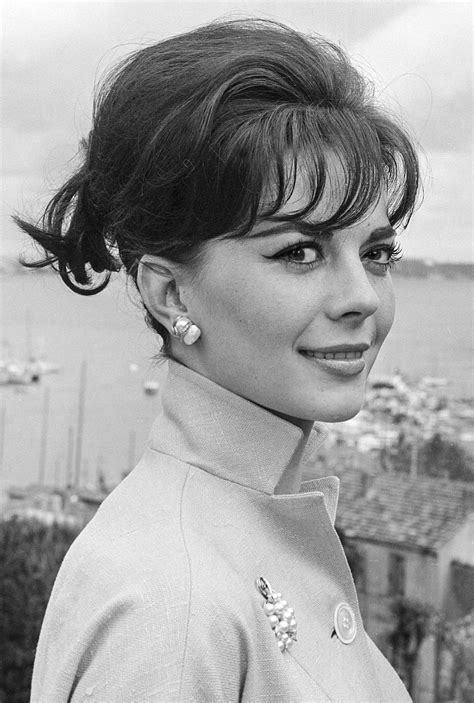 Natalie Wood Pictures. Hotness Rating = 9.58/10