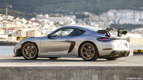 Porsche 718 Cayman GT4 RS 2022MY Color GT Silver Metallic Side