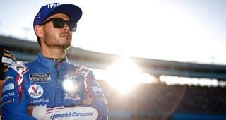 Why Kyle Larson will win the 2023 NASCAR Cup Series title - Yahoo Sports